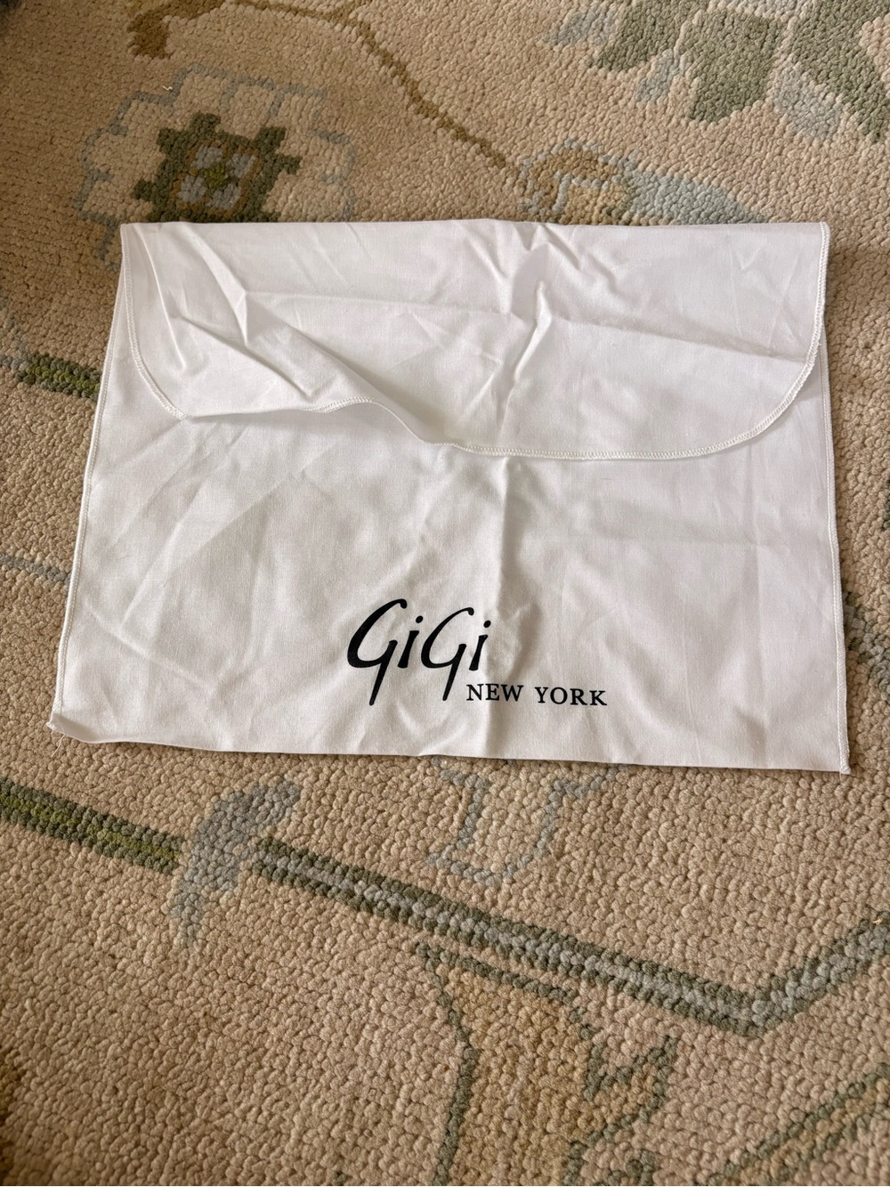 GiGi New York White Accessories Dust Bag